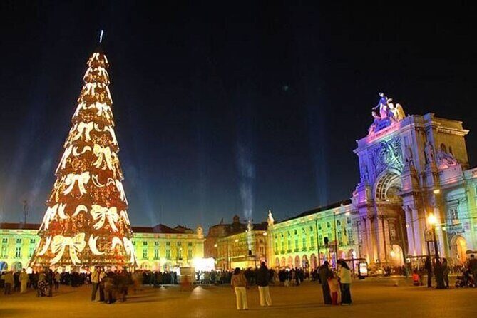 Private Christmas Lights Tuk Tuk Tour in Lisbon - Key Points