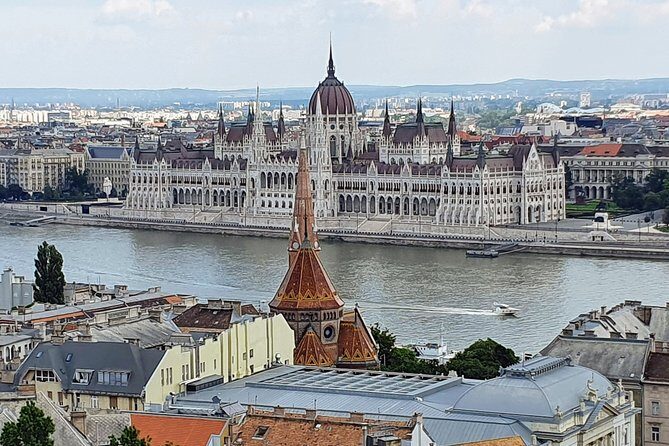 Private city tour by van - FAQ