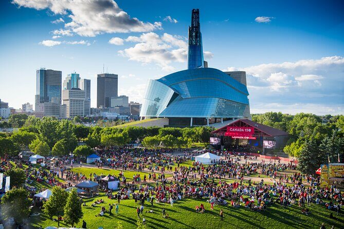 Private City Tour in Winnipeg - FAQ