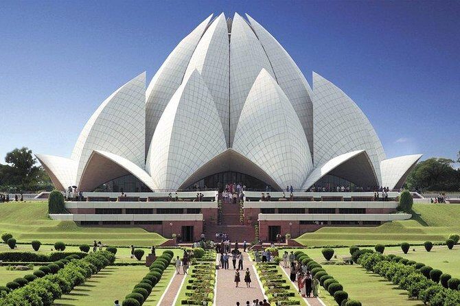 Private city tour of delhi with guide and driver - Practical Details and What to Expect