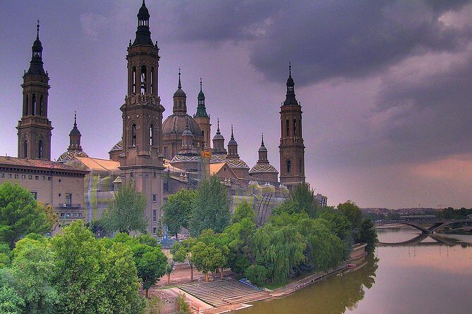 Private City Tour of Zaragoza with driver & official tour guide w/ Hotel pick up - An In-depth Look at the Zaragoza Private Tour