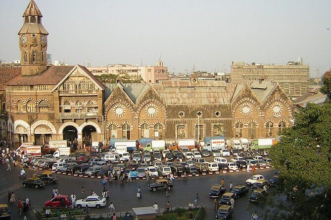 Private City Tour with Dharavi Slum Dhobighat and Dabbawalla - Who Should Book This Tour?