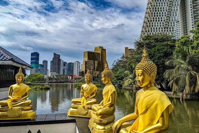 Private Colombo Sightseeing Tour, Beach and Kelaniya Temple - An In-Depth Look at the Colombo & Kelaniya Tour