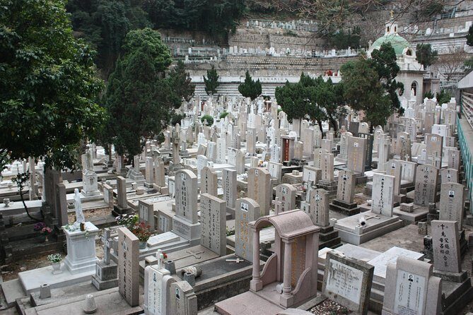 Private colonial Cemeteries tour - What You’ll Experience and Why It Matters
