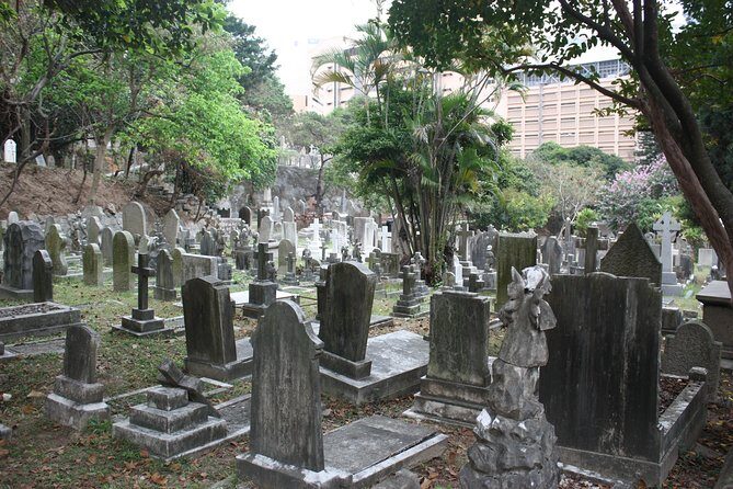 Private colonial Cemeteries tour - Who Would Enjoy This Tour?