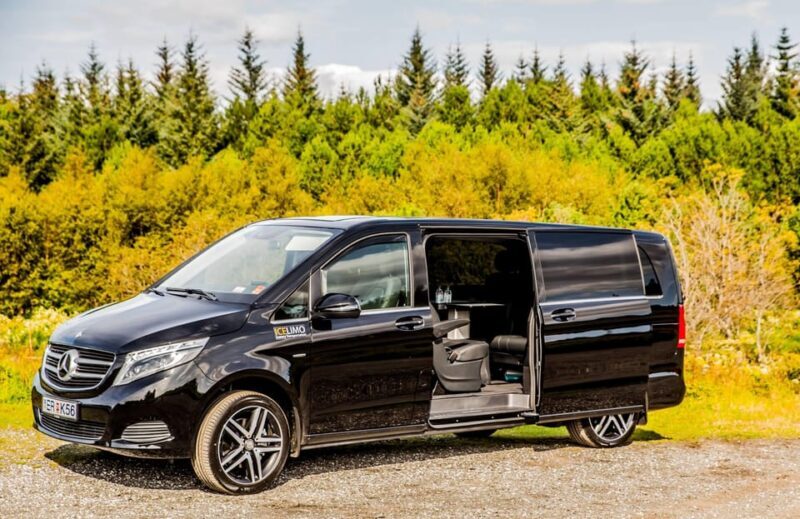 Private Combo 2in1 : Golden Circle and Northern Lights Tour - Who This Tour Suits Best