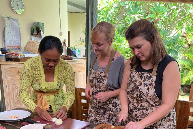 Private Cooking Class Experience in Bali with Lunch Included - The Sum Up