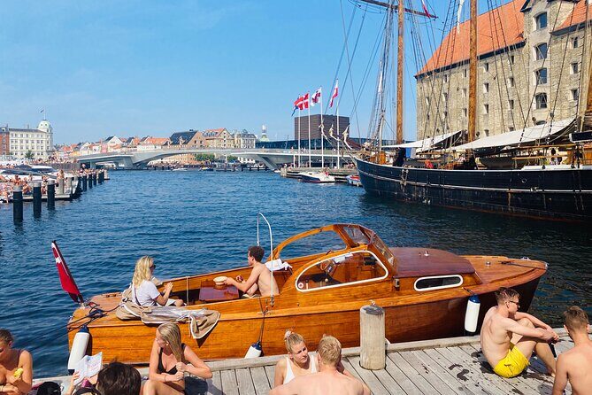 Private Copenhagen Boat cruise in Scandinavian mahogany boat - FAQs