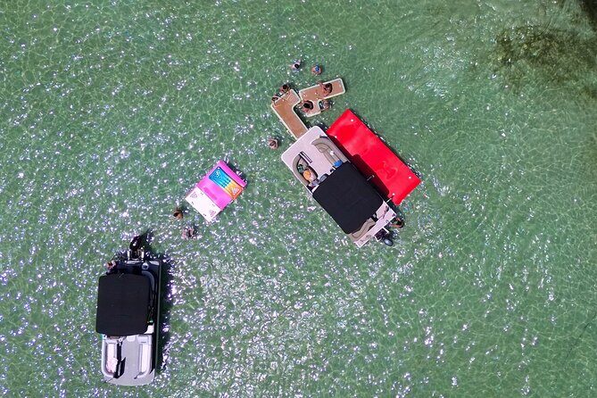 Private Crab Island Pontoon Charter with Bote Hangout Floats! - A Close Look at the Experience