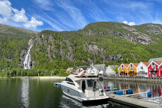 Private cruise - Fjord and waterfalls cruise to Modal- Mostraumen - An In-Depth Look at the Fjord and Waterfalls Cruise from Bergen