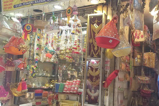 Private Custom Delhi Shopping Tour with Local Expert - Key Points
