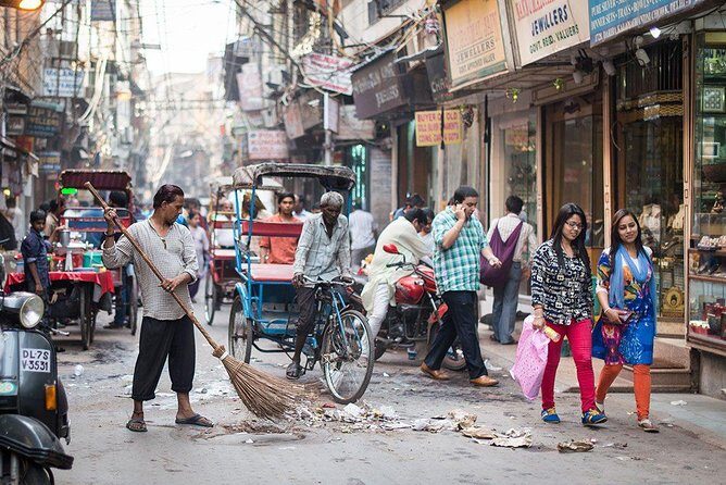 Private Custom Delhi Shopping Tour with Local Expert - Who Is This Tour Best For?