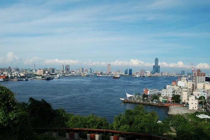 Private Custom Kaohsiung Day Tour - A Closer Look at the Itinerary