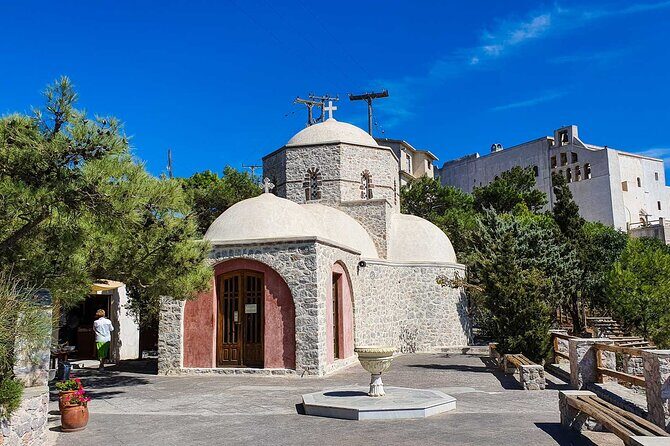 Private Custom Land Tour in Santorini with a Local - Who Should Consider This Tour?