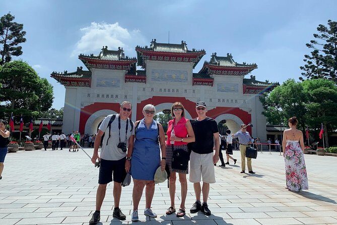 Private Custom Taipei Airport Layover Tour - Practical Considerations and Tips
