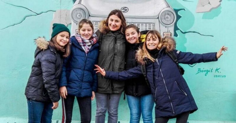 Private custom tour with a local guide Berlin - Key Points