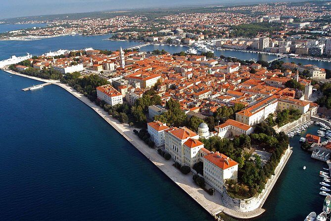 Private Customizable Tour of Croatia Via Minivan with a Guide - Key Points