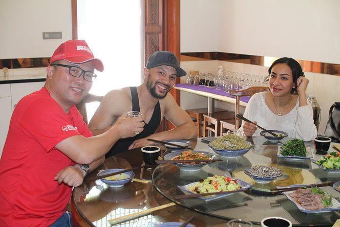 Private Customized Day Tour in Xi'an With a Local Insider - The Practical Side: What to Know
