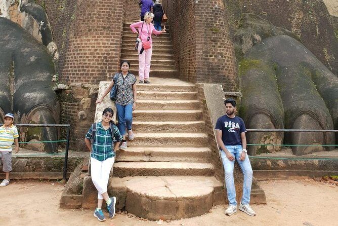 Private Dambulla Sigiriya Tour from Kandy with Lunch - FAQ