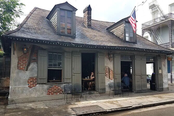 Private Darkside of New Orleans Tour: Spirits, Vampire and Voodoo - Authentic Stories and Local Insights