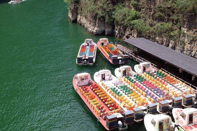 Private Day All-inclusive Tour to Longqingxia Gorge and Badaling Wildlife World - Exploring the Day in Detail: What to Expect