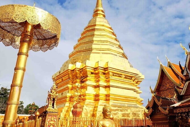 Private Day Tour Doi Suthep Temple and Handicraft Center - Discovering the Charm of Chiang Mai: A Comprehensive Review of the Private Doi Suthep & Handicraft Tour