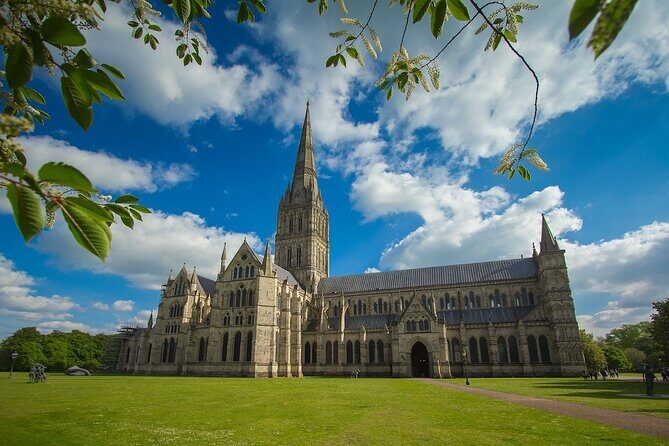 Private Day Tour from Bath to Stonehenge and Salisbury with Pickup - The Itinerary Breakdown: What to Expect