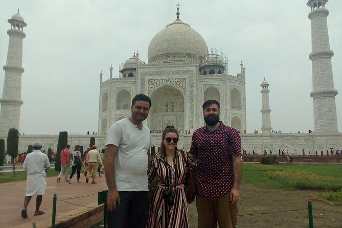 Private day tour from Delhi to Taj Mahal and Agra Fort with guide - A Detailed Review of the Experience