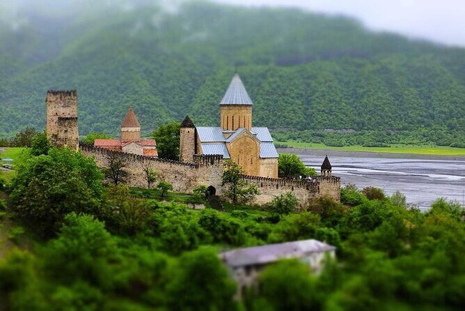 Private day Tour from Tbilisi to Kazbegi and Gudauri - Final Thoughts