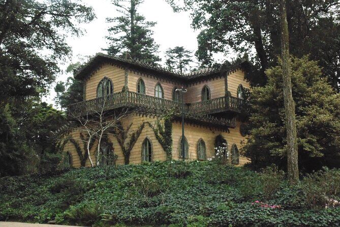 Private Day Tour from the Centre to the Highest Point in Sintra. - Key Points