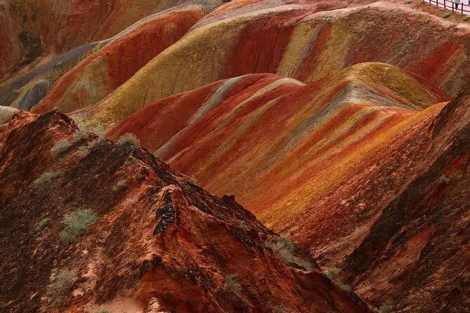 Private Day Tour: Horse Hoof Temple Grottoes and Zhangye Danxia Landform - Key Points
