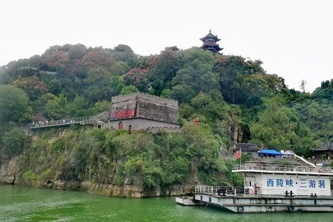 Private Day Tour in Yichang to Sanyou Cave and Sanxia Waterfall - Who Would Love This Tour?