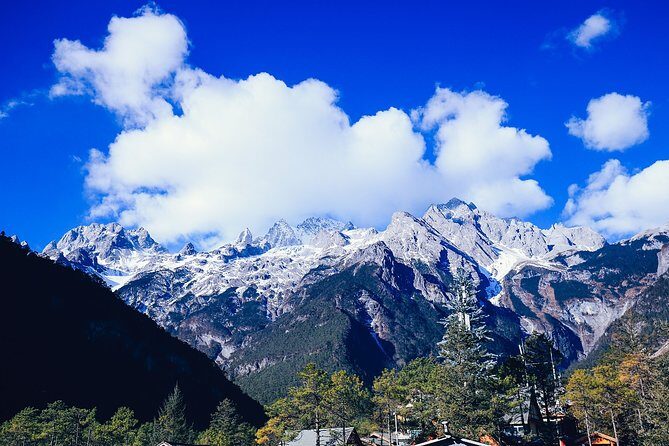 Private Day Tour Jade Dragon Snow Mountain and Baisha Village from Lijiang - What Makes This Tour Stand Out?