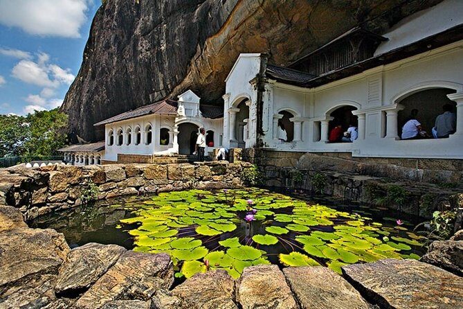 Private Day tour Sigiriya and Dambulla - An In-Depth Look at the Sigiriya and Dambulla Tour
