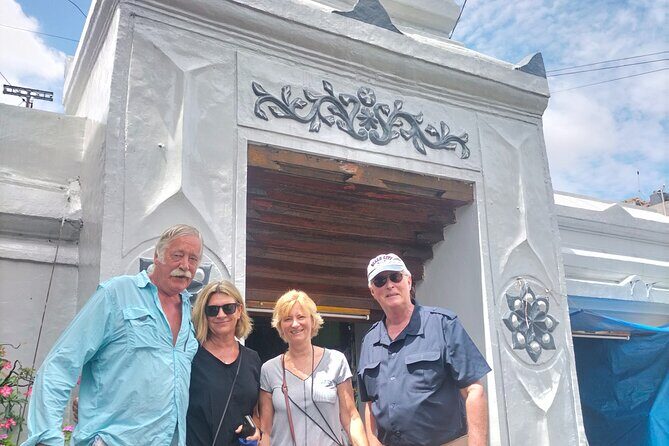 Private Day Tour Surabaya Historiculture - Pabean Fish Market & Tugu Pahlawan