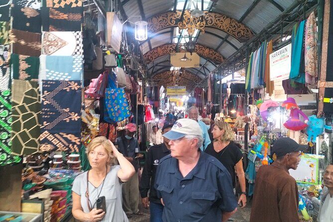 Private Day Tour Surabaya Historiculture - Mirota Batik & Handicrafts