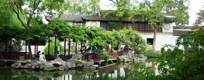 Private Day Tour: Suzhou Garden And Silk Museum From Shanghai - Exploring the Suzhou Gardens