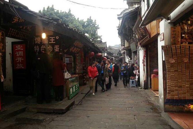 Private Day Tour to Ciqikou, Liziba, Jiefangbei etc. in Chongqing - Exploring Chongqing’s Top Attractions