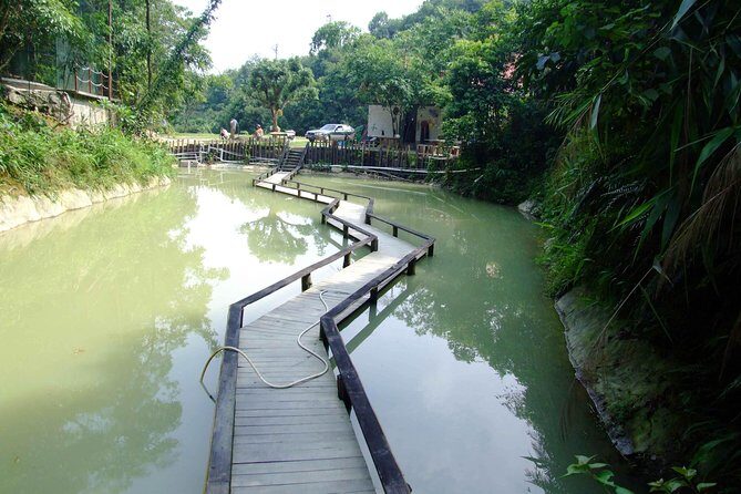 Private Day Tour to Gulong Canyon Glass Bridge from Guangzhou - Who Should Book This Tour?