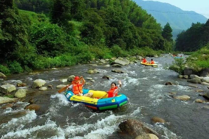 Private Day Tour to Huangteng Canyon from Guangzhou - Exploring the Itinerary in Detail