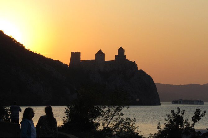 Private Day Tour to Iron Gate Gorge and Golubac Fortress - Who Is This Tour Best For?