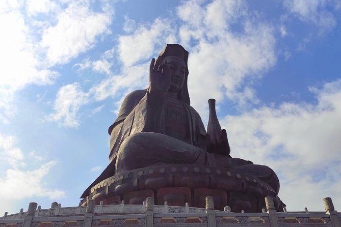 Private Day Tour to Mt Xiqiao from Guangzhou - Key Points