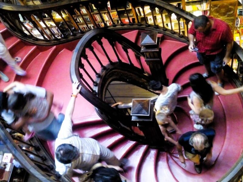 Private Day Tour to Porto with maximum 2 stop in the way - Practical Details and Insights