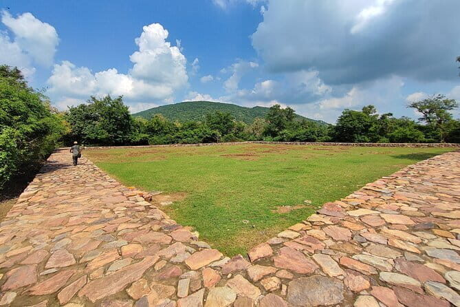 Private Day Tour to Rajgir and Nalanda from Bodhgaya - Key Points