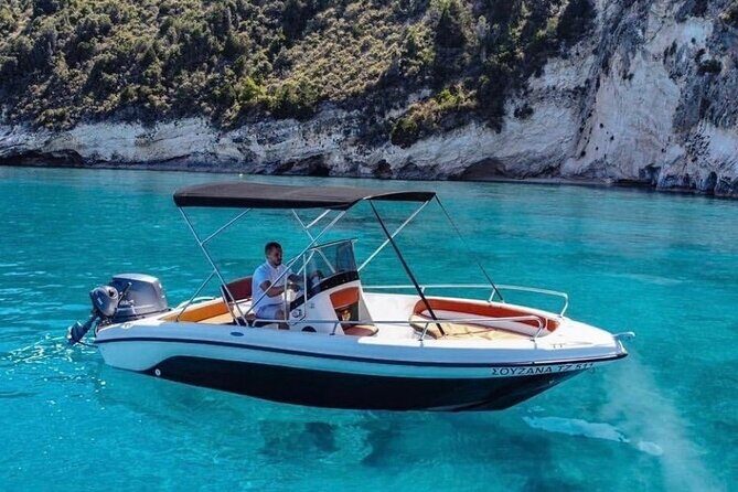 Private Day Tour To Shipwreck And Blue Caves by Boat in Zakynthos - Who Would Love This Tour?