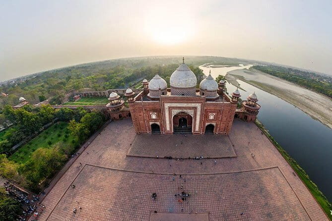 Private Day Tour to Taj Mahal and Agra Fort from Delhi by Car - FAQs