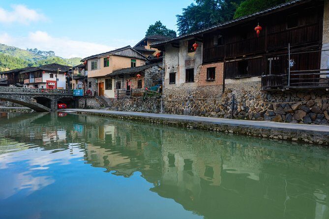 Private Day Tour To Tianluokeng Tulou from Xiamen Including Lunch - Key Points