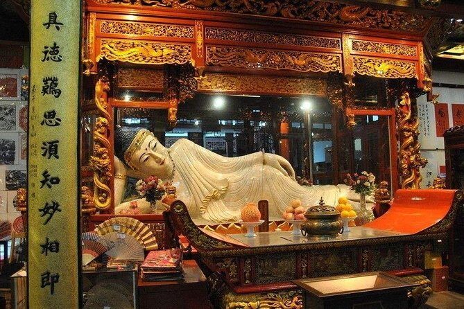 Private Day Tour to Zhujiajiao Water Town and Shanghai City Highlights - Key Points