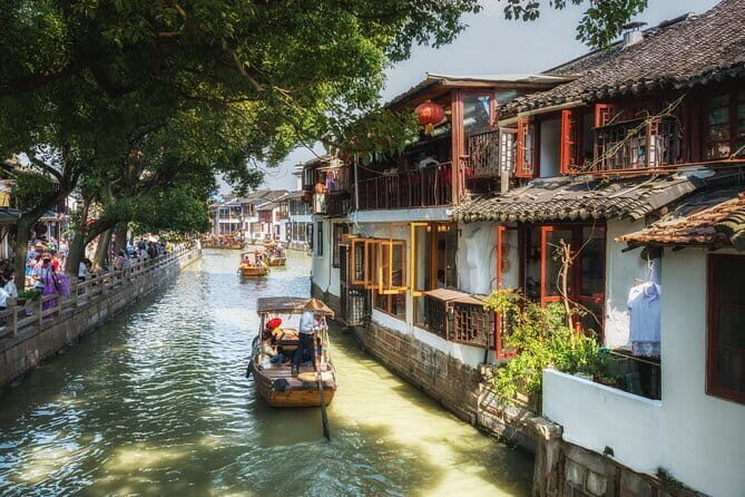 Private Day Tour Zhujiajiao Water Town and Shanghai City - Key Points