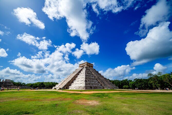 Private Day Trip from Mérida to Chichén Itzá Izamal and Cenote - Key Points